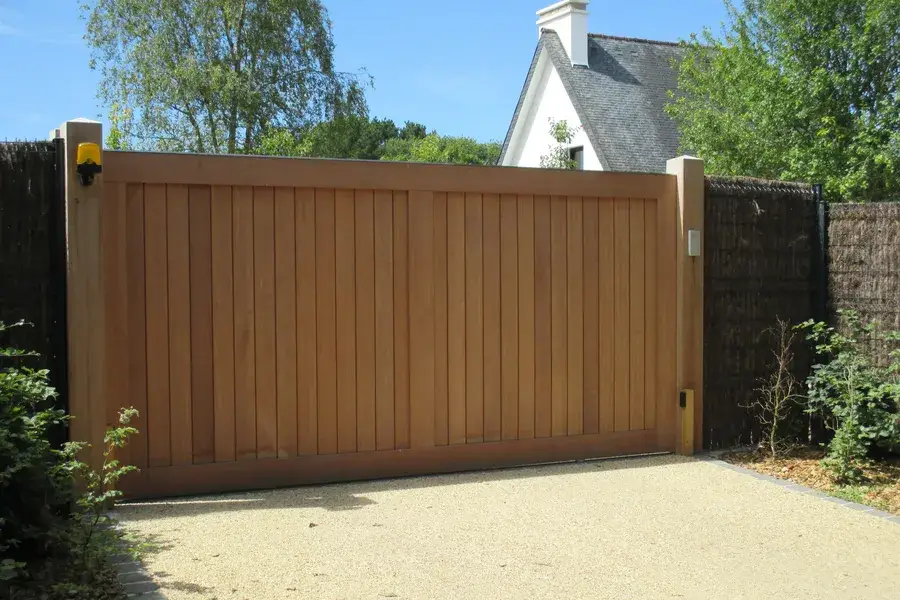 Top Design Trends In Privacy Fencing For Residential Yards Moses Lake WA